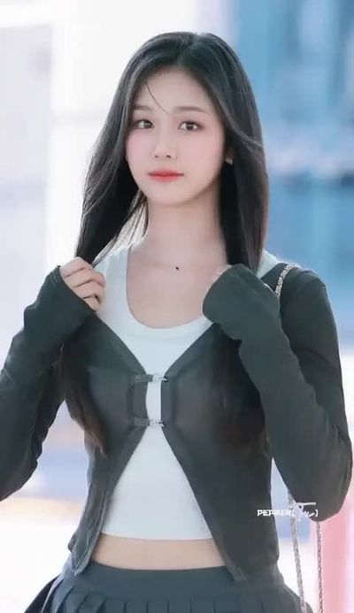 Pharita - shows tits
