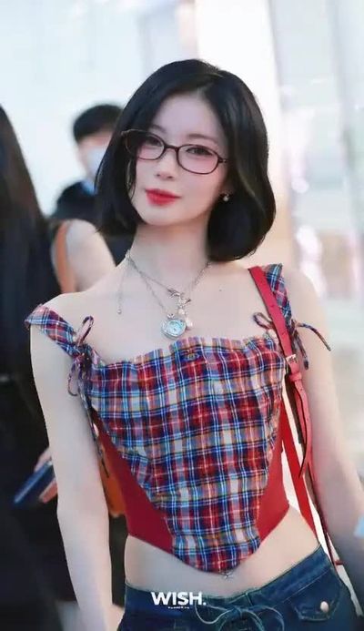 Asa - shows boobs