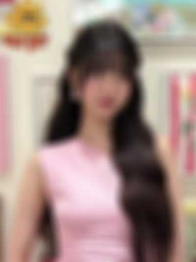 Wonyoung - shows tits