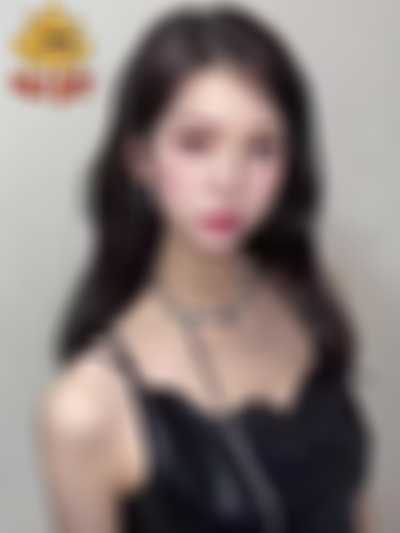 Yujin - shows tits