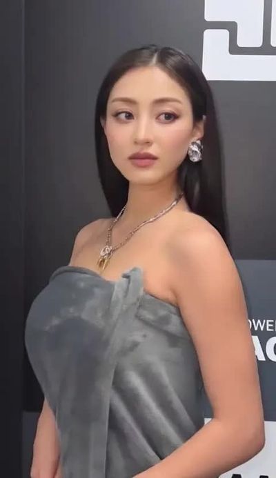 Jihyo - big boobs
