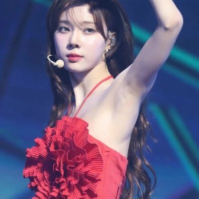 Winter - shows tits
