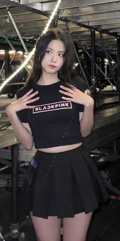 Jisoo - strip + riding