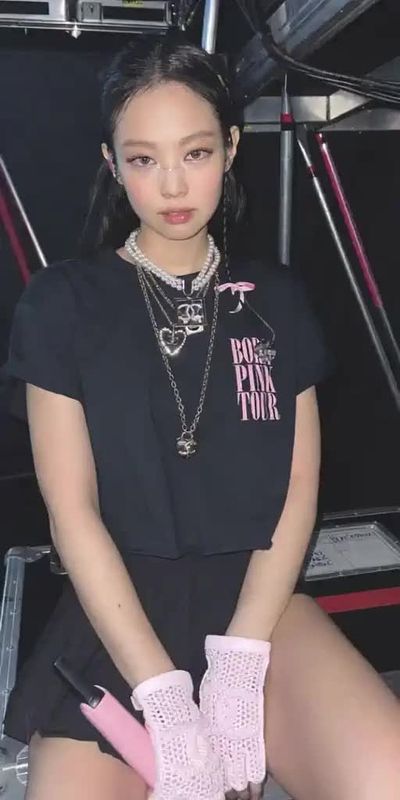 Jennie - strip + fucking
