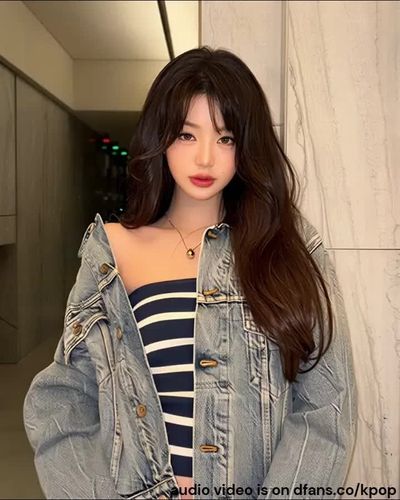 Wonyoung - boobs