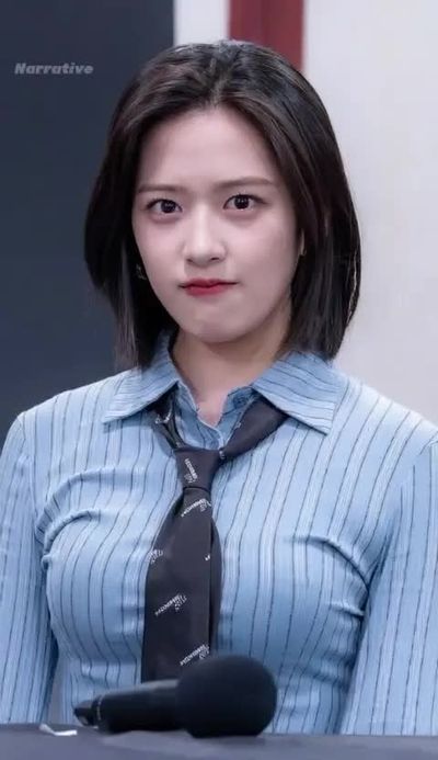 Yujin - shows boobs