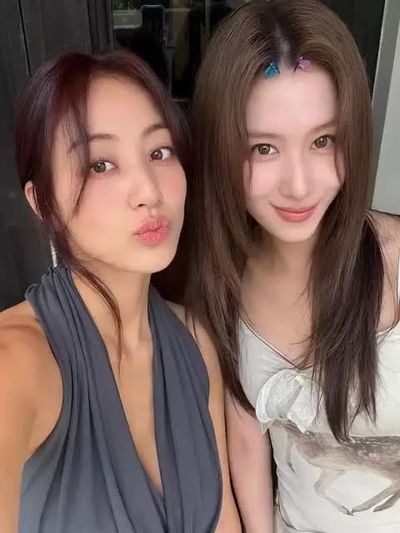 kiss