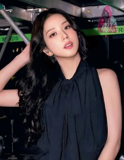 Jisoo - sucking deep