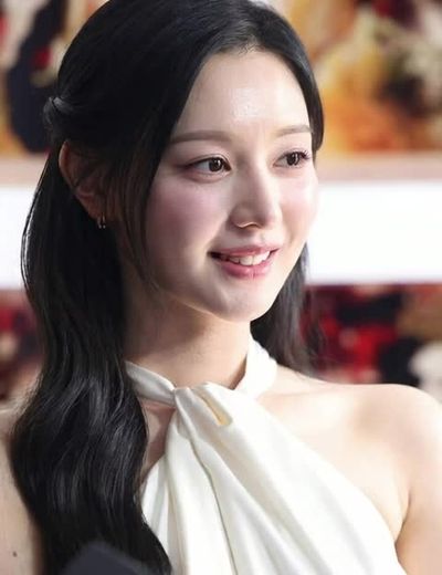 Kim Ji-won - blowjob