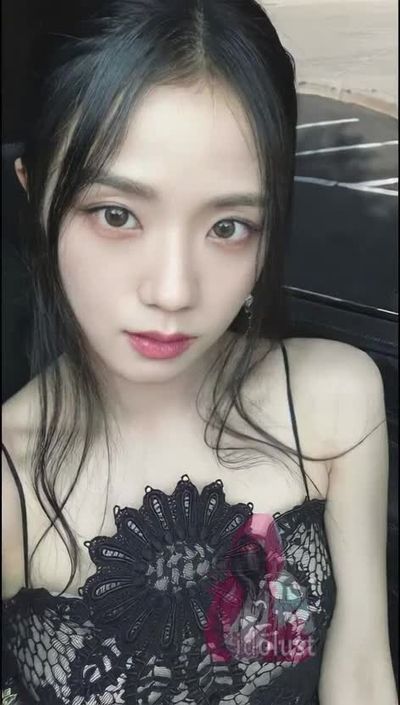 Jisoo - facial