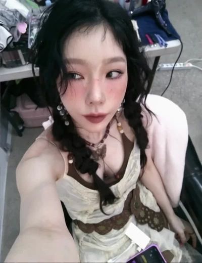 Taeyeon - facial