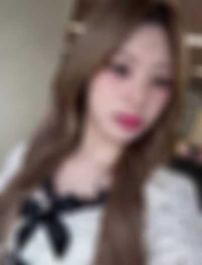 Seeun - sucking hard