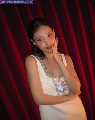 Nayeon - interracial