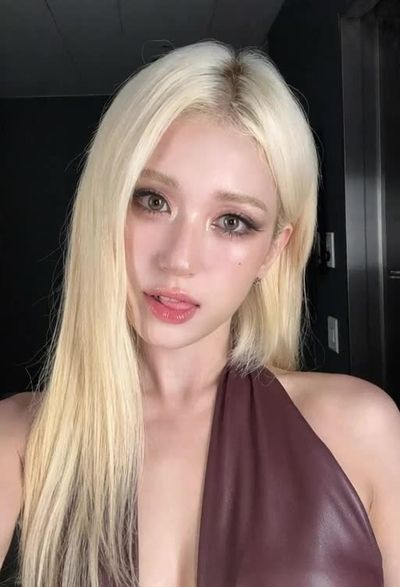 Somi - blowjob