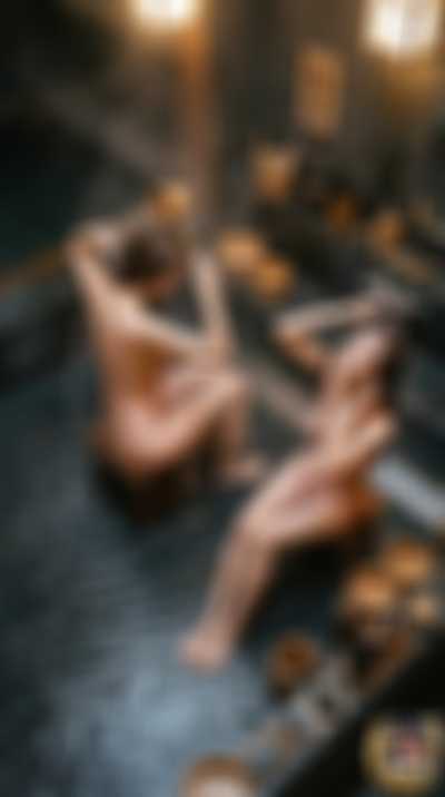 Krystal - nude