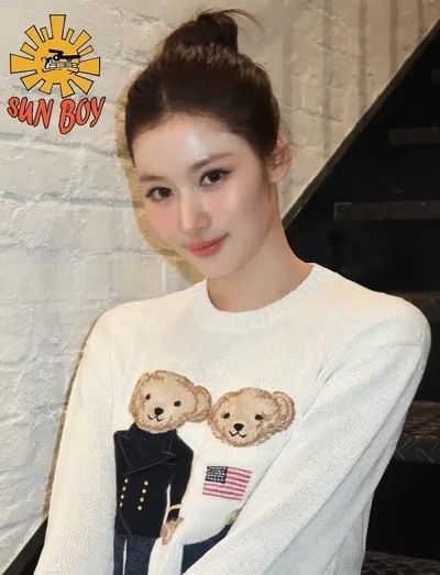 Sana - naked