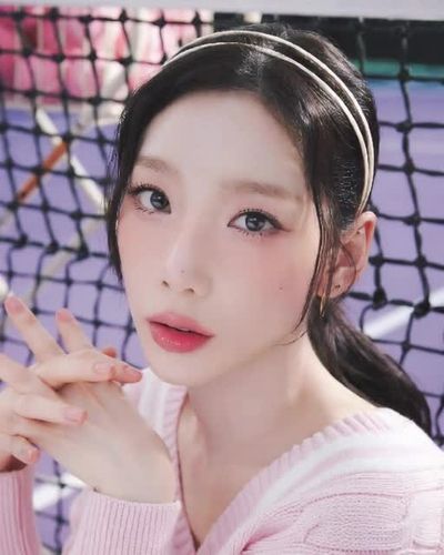 Taeyeon - blowjob