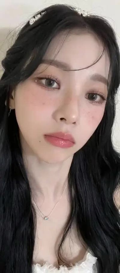Karina - titjob