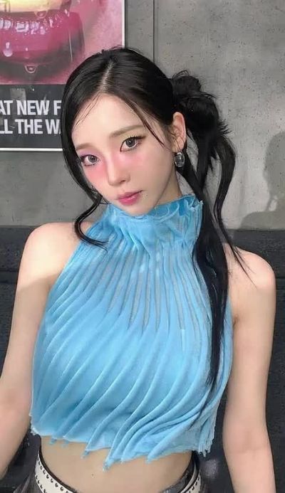 Karina - shows tits