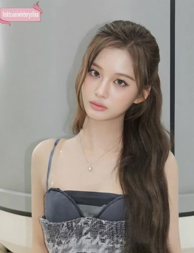 Sullyoon - blowjob