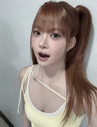Eunchae - sucking cock