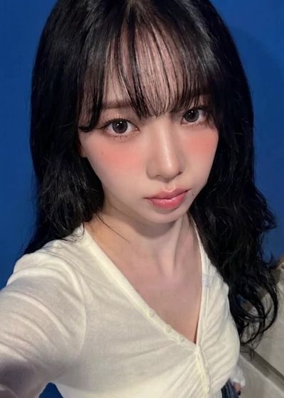Karina - cum on face