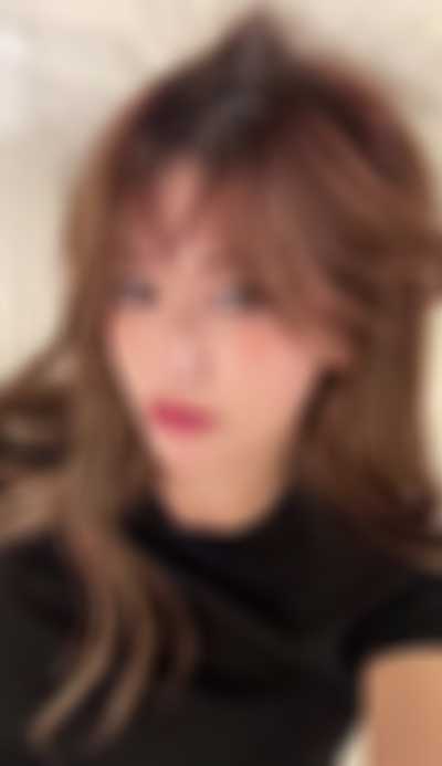 Somi - sucking deep