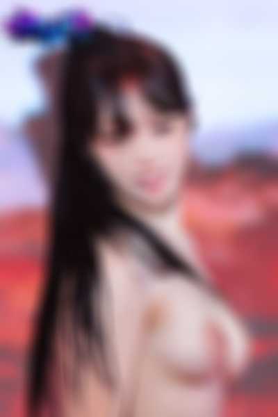 Chaewon - naked on stage