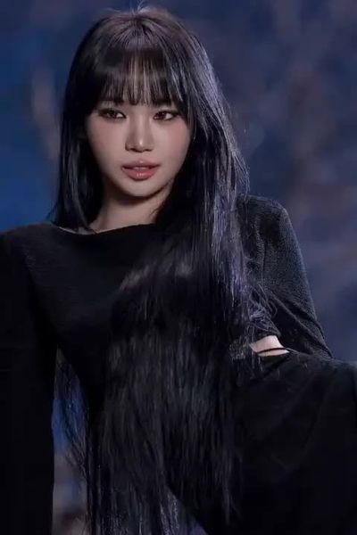 Chaewon - sucking cock