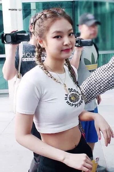 Jennie - sucking tits