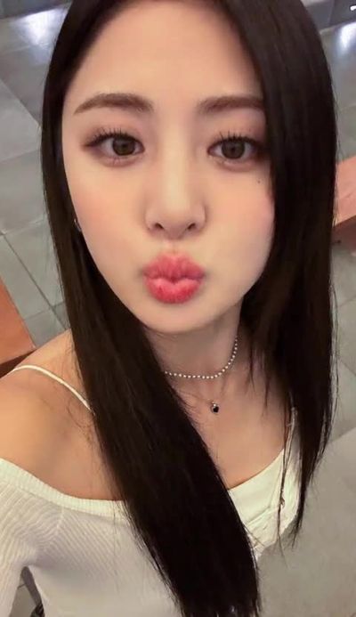 Yunjin - blowjob