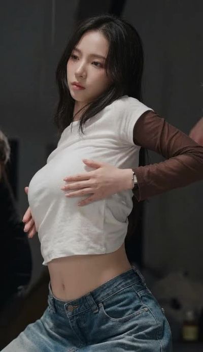 Karina - shows tits