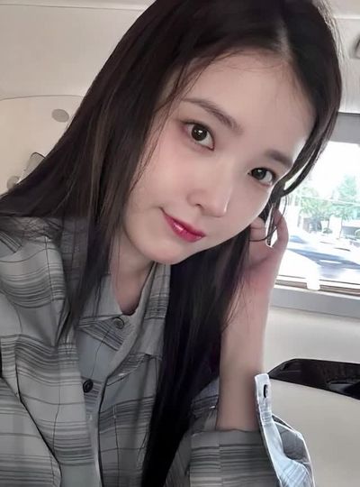 IU - cum on face