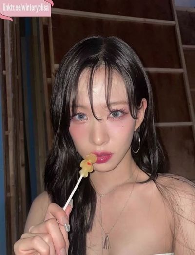 Chaeyoung - facial
