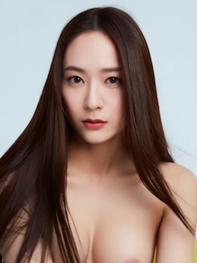 Krystal - Naked Pictorial