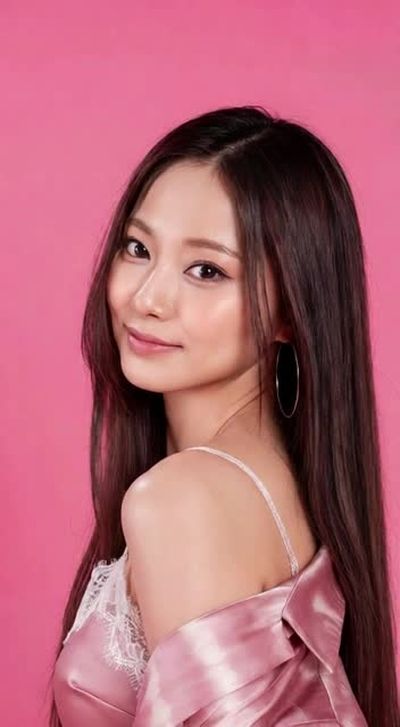 Tzuyu - tits sucking
