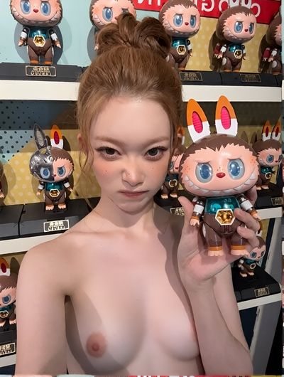 Tsuki - nude