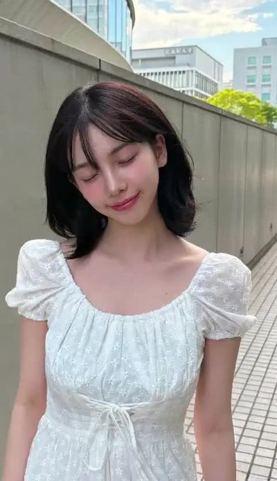 Karina - shows boobs