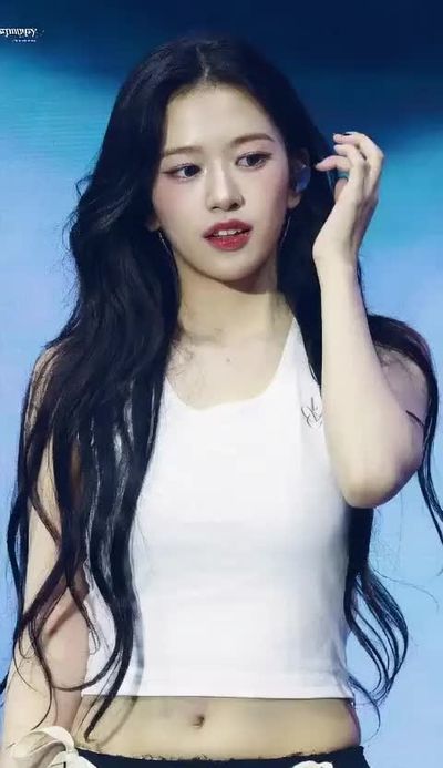 Yujin - shows tits