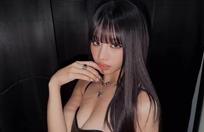 Natty - shows boobs