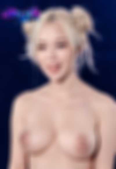 Winter - shows boobs