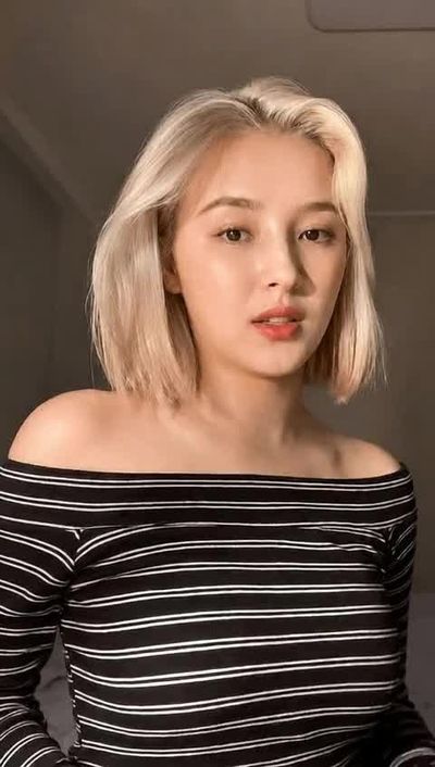 Nancy - nude