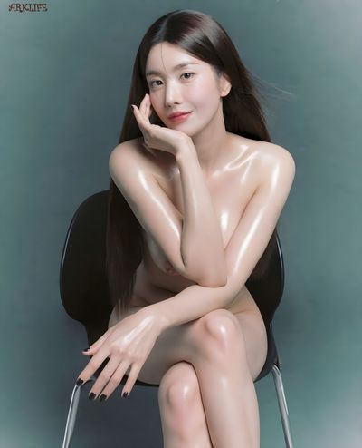 Eunbi - nude