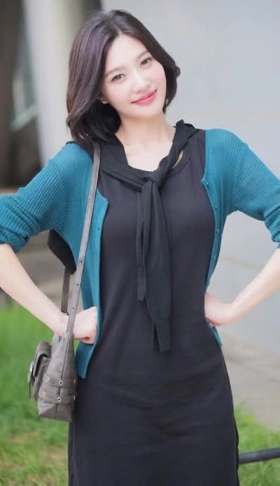 Joy - shows tits