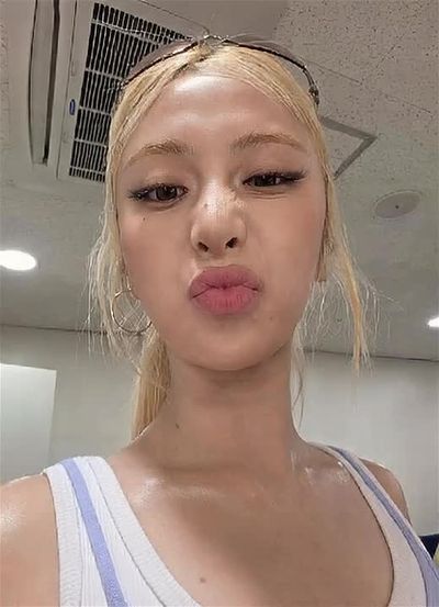 Yunjin - blowjob