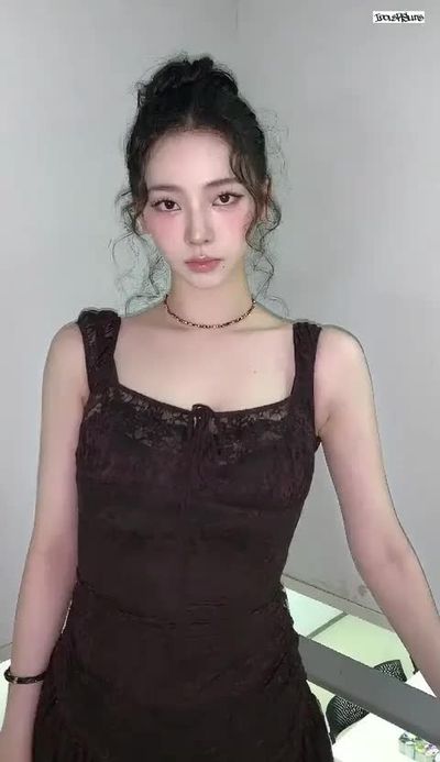 Karina - pov handjob