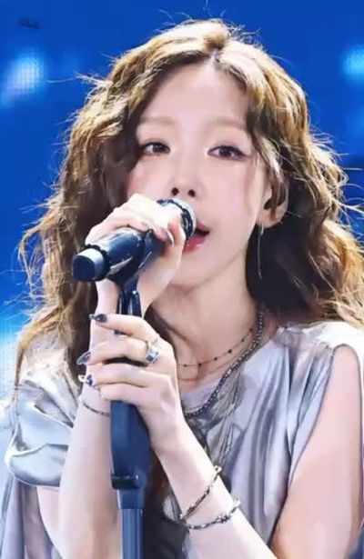 Taeyeon - facial