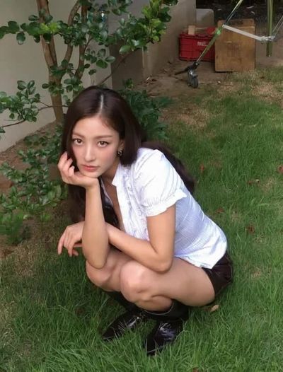 Jihyo - pov blowjob