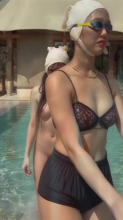 Yujin - nude