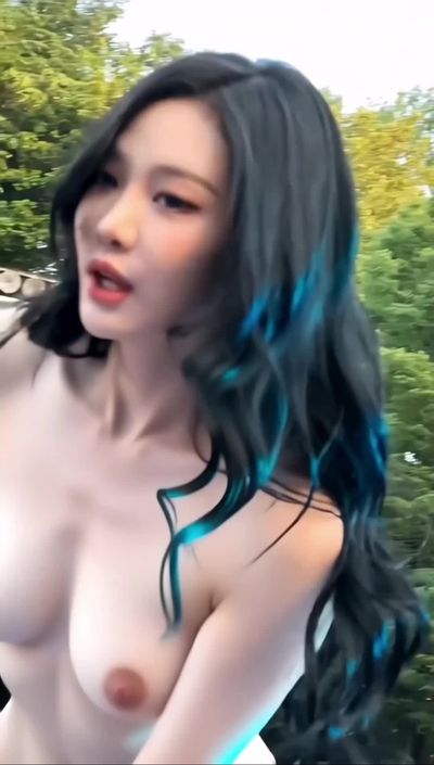 NingNing - public nude